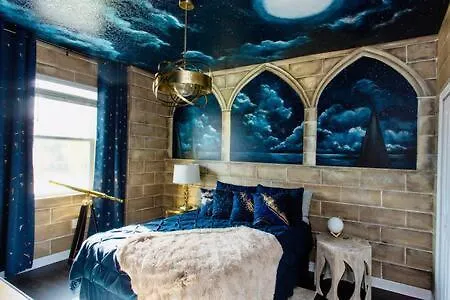 Magical Muggle Mansion Pool & Spa Sleeps 23 Kissimmee
